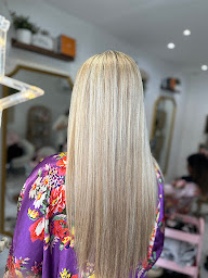 Photo n°16 de Celine Conti Salon de Coiffure à Gardanne (Salon de coiffure)