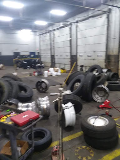 Service Tire Truck Center | Commercial Truck Tires at Capitol Heights, Maryland - Thumbnail