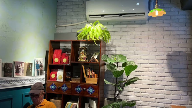 布子咖啡 BUZI CAFE by null