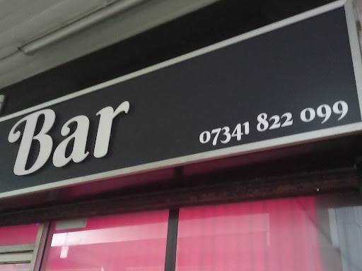 Steve's Bar - Visual