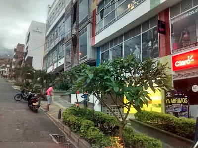Photos of Gardel Plaza Centro Comercial
