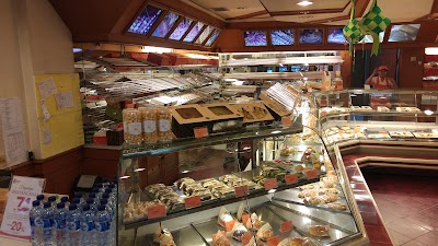 Photos of Holland Bakery - Gardujati