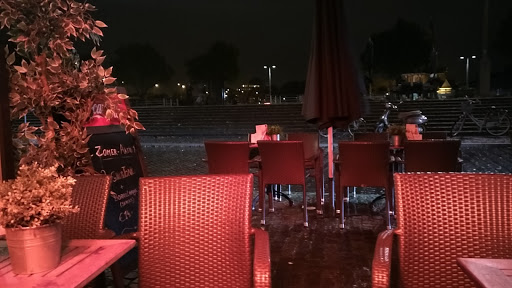 Cafe 't Perrepluke - Visual
