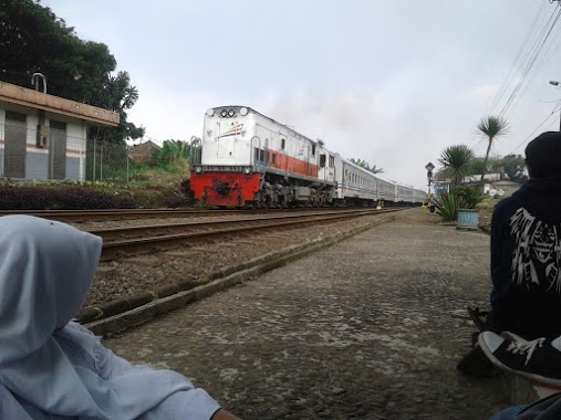 Stasiun Andir, Author: Dewi Kurniasih