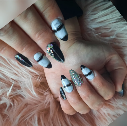 BEAUTYmantics - Visual