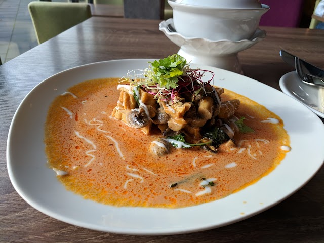 Banmaai - Thai Kitchen & Bar