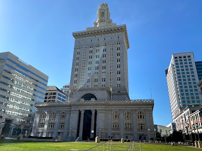 OAKLAND TOWN HALL