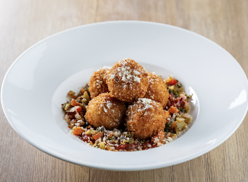 Cooper’s Hawk Winery & Restaurant by null