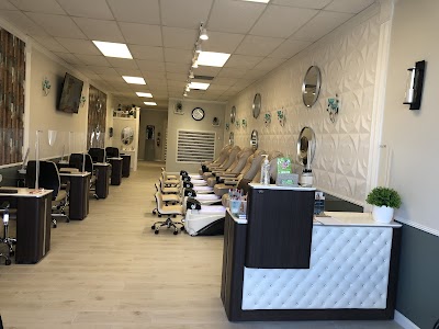 Walton Nails & Spa