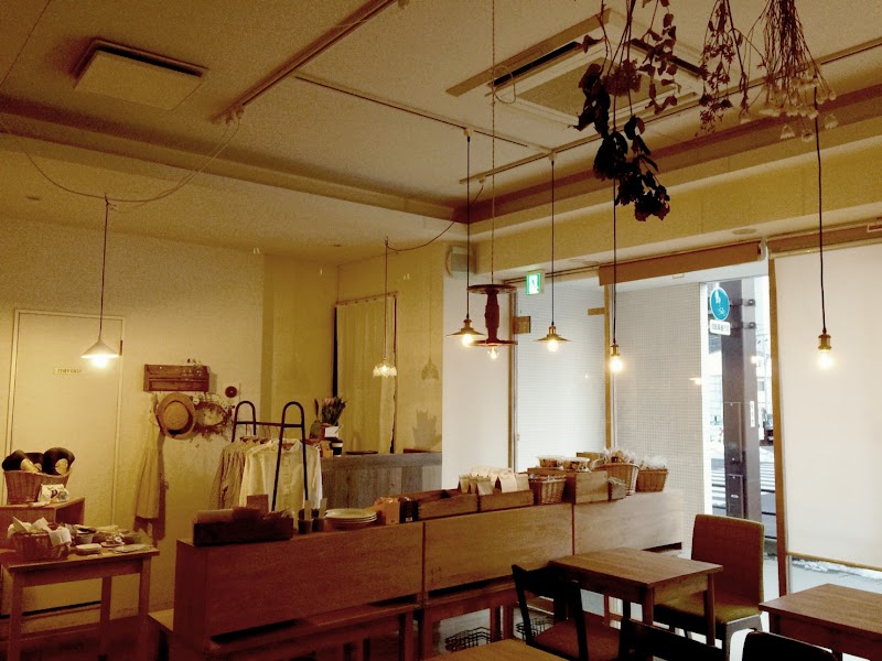 cafe＆market くまと文鳥