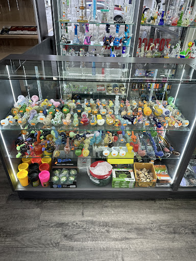 Zaza Smokers Shop - Thumbnail