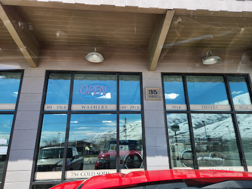 MT Logan Laundry - Visual