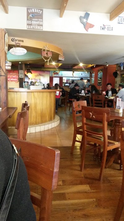 Photos of Highlanders Country Tex-Mex