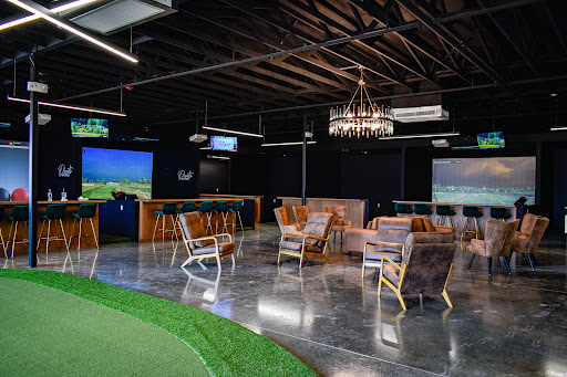 Divots Golf Lounge - Thumbnail