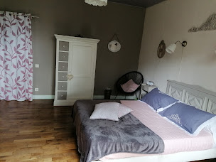 Photo n°20 de Mme Teurtroy - Chambres d'hôtes LA PRAIRIE à Gouesnach (Chambre d'hôtes)