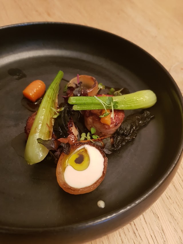 AROMATIQUE RESTAURANT