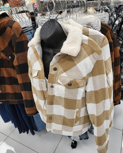 Jeans Warehouse Gallery - United States