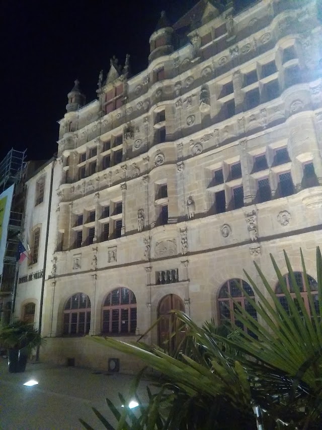 Mairie de Paray le Monial