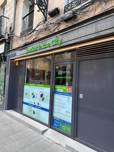 Consigna 24h en Plaza Mayor | Puerta del Sol - Locker in the City Gallery - Spain