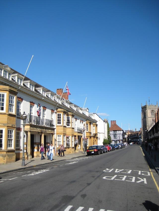 Henley Street, Jester Statue