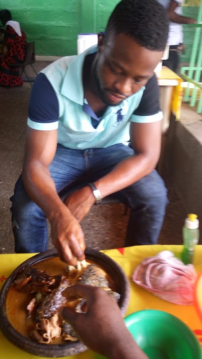 Photos of Abosoɔ Chop Bar