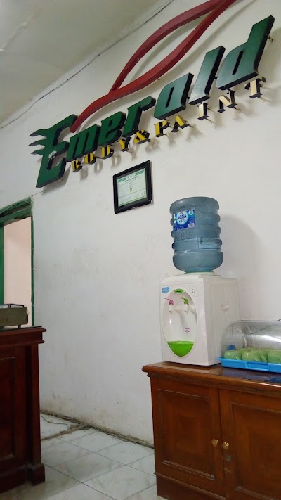 Photos of New Emerald Body & Paint (PT Harta Adhi Pratama)