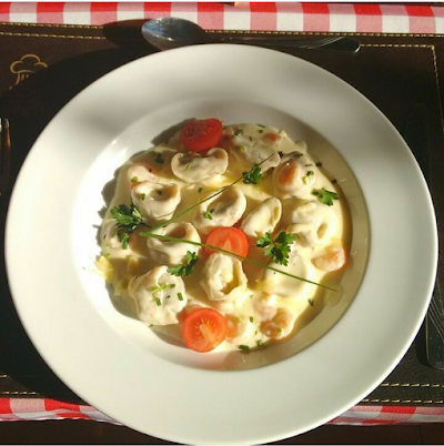 Photos of Bon Appetit