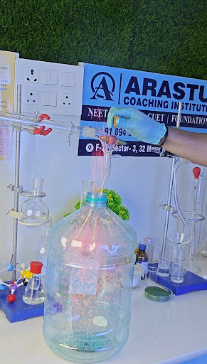 🔬📚 Practical Classes + Theoretical Knowledge = Smart Learning
