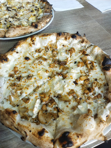 Photo 1 - BURN’S pizzeria
