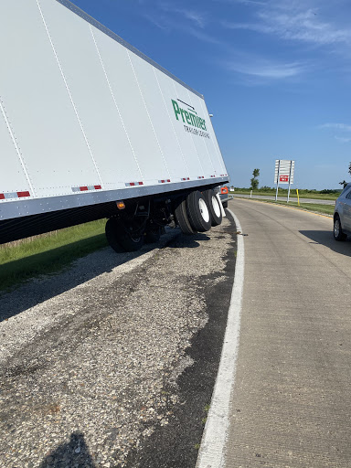 Bob's Road Services - Visual