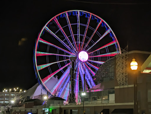 Uber Navy Pier West - Thumbnail