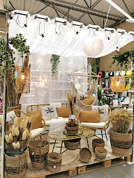 Photo n°13 de L'Incroyable à Chasseneuil-du-Poitou (Magasin de stores et de rideaux)