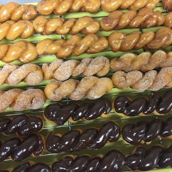 Grand Donuts by null