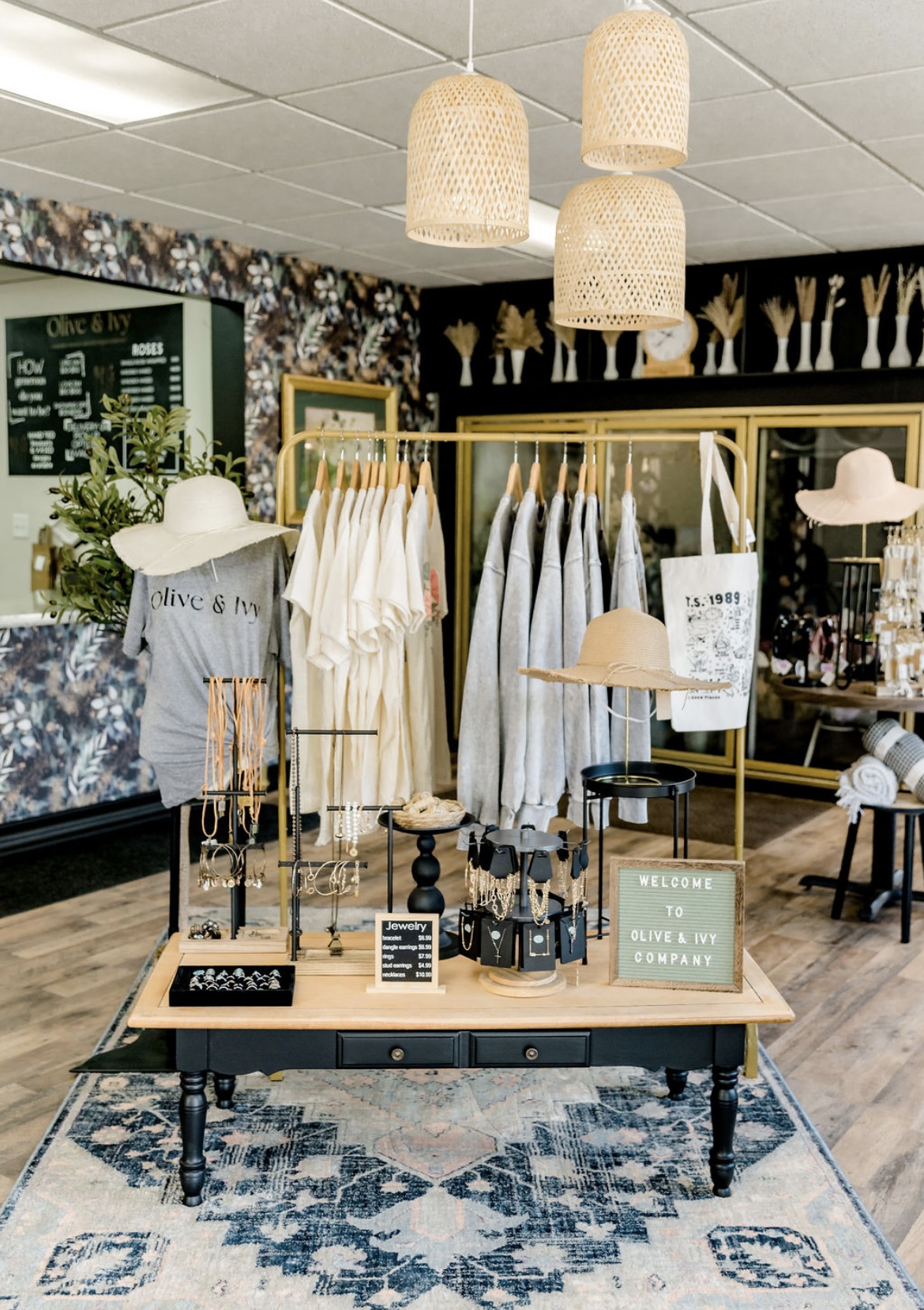 Olive & Ivy Company