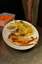 Photo n°48 de LE ROYAL CLICHY BRASSERIE à Clichy (Restaurant végétarien)