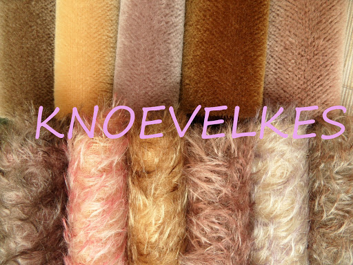 Knoevelkes Gertie's online mohair shop. - Thumbnail
