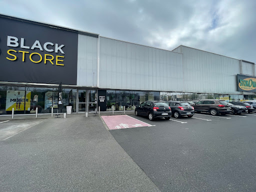 Black Store - Visual