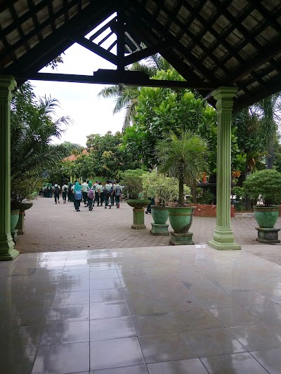 Photos of SMPN 2 Grogol