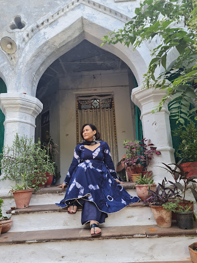 Maina Thapa - The Designer Boutique | Indian Traditional Clothing - Thumbnail