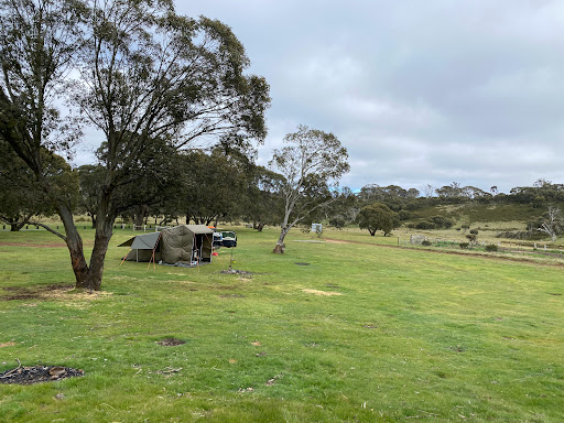 Ghost Gully campground Gallery - Australia