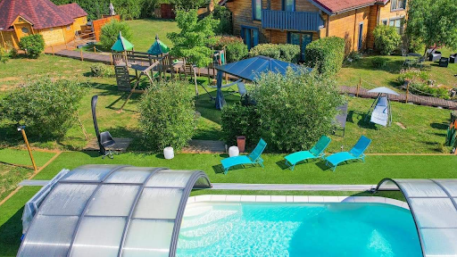Photo de Ô Refuge Di'vin chambre d'hôtes de charme prêt de Sancerre avec piscine sauna et spa logements insolites à Boulleret (18240)