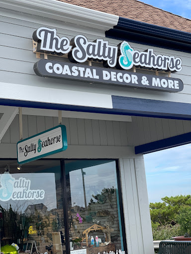 The Salty Seahorse Logo
