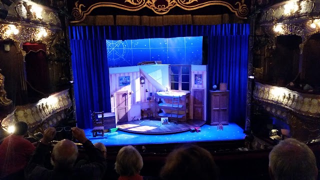 Apollo Theatre