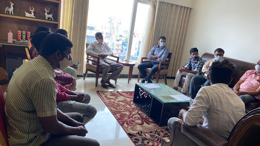 Af1qipo7jsaddaaoaz3msc9ssuoshvvigbhhitnq Wl2=s516 K No