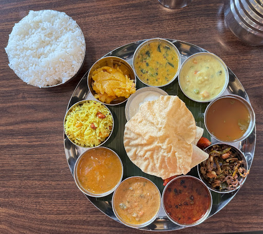 Madurai Kitchen - Visual