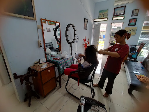 TALITA SALON