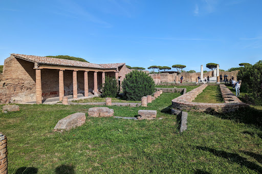 Schola Traianea - Excavations of Old Ostia - Thumbnail