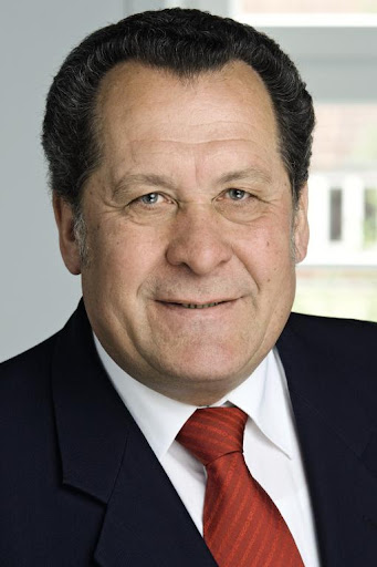 ERGO Versicherung Johann Dik