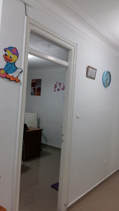 Photos of Dr HAINE Riad (P&eacute;diatre)