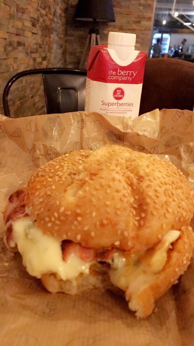 KM Burger